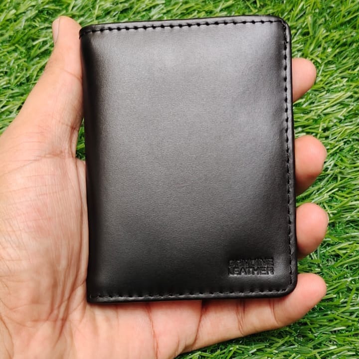 Small Genuine Cow Leather Handy Wallet and Cardholder for Men